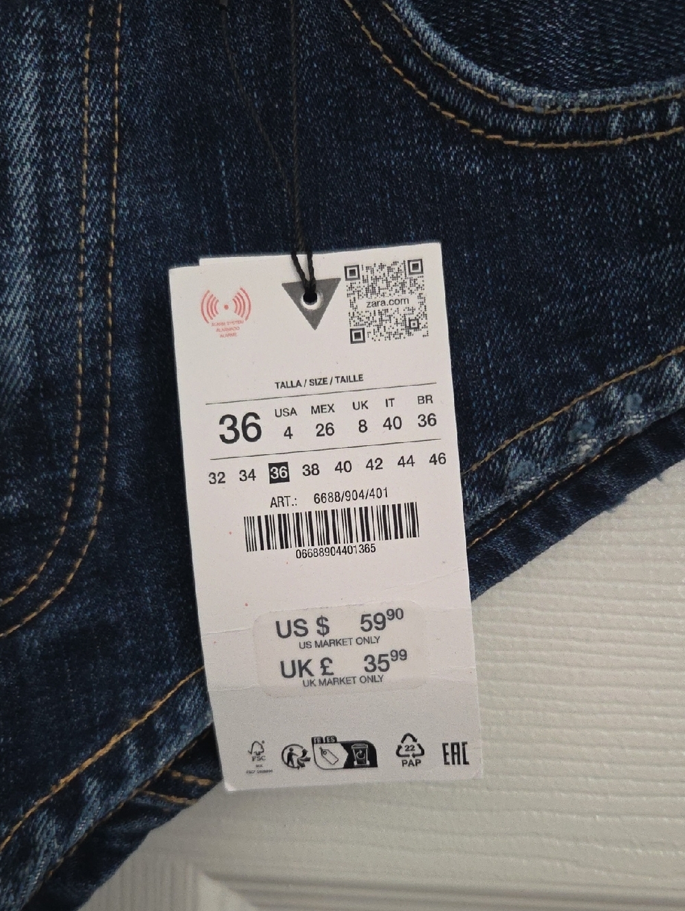 Zara Dark Blue Denim High-Rise Jean Shorts - Picture 3 of 3